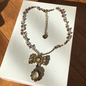 Betsey Johnson purple and pearl bow necklace